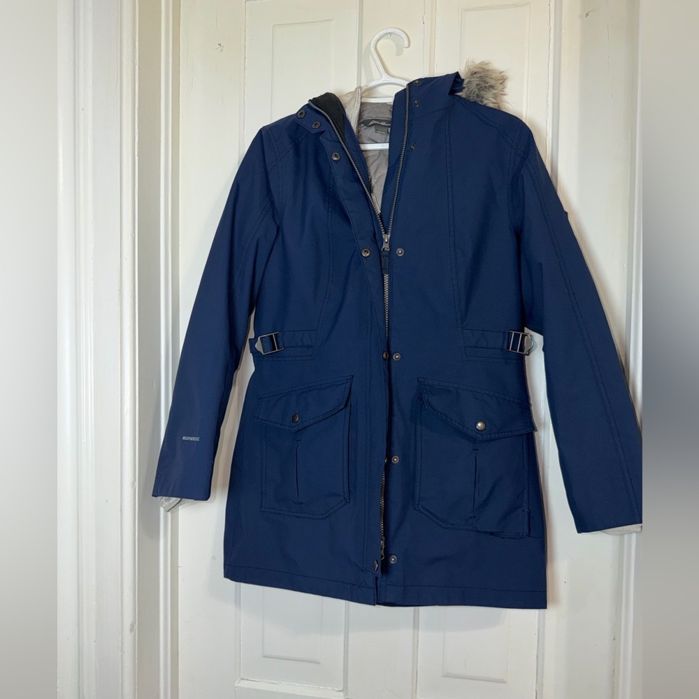 Women's size‎ medium Eddie Bauer Women's Dark Blue Jacket, fur hood